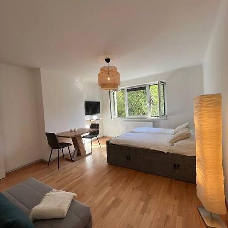 Neue Wohnung Neben Der Meduni Und Dem Lkh Graz Exterior photo